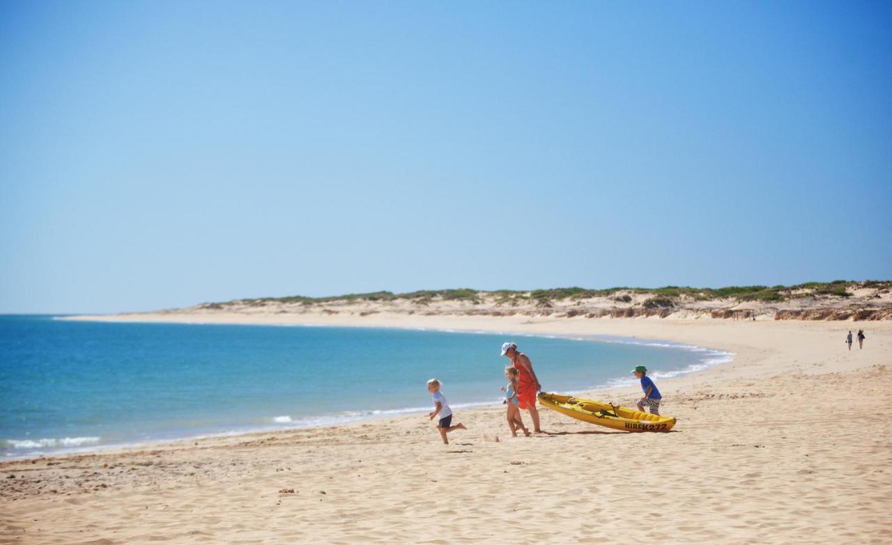 Eco Beach Wilderness Retreat Broome Esterno foto